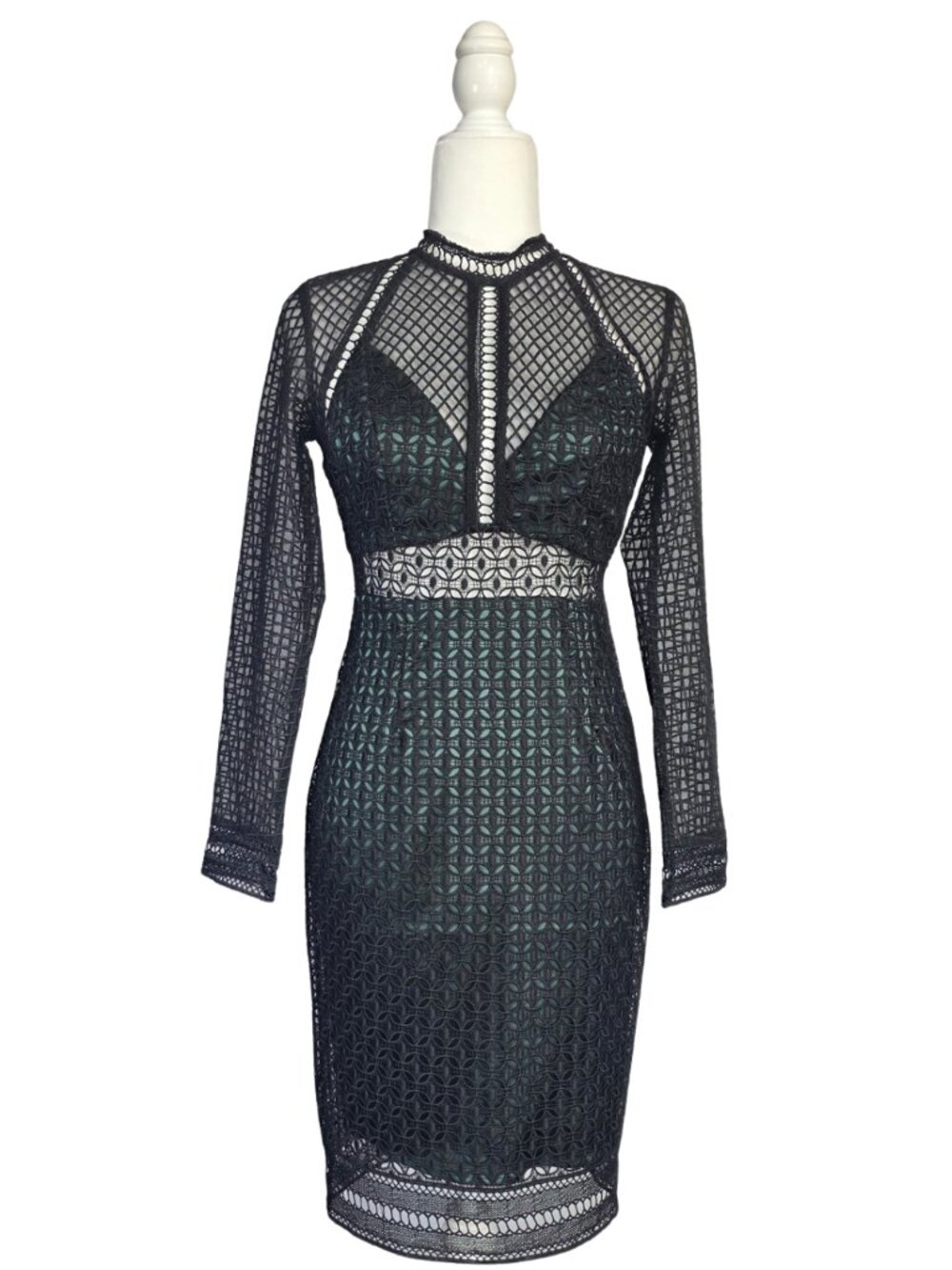 Bardot Bey black lace long sleeve dress Size 4 NWT